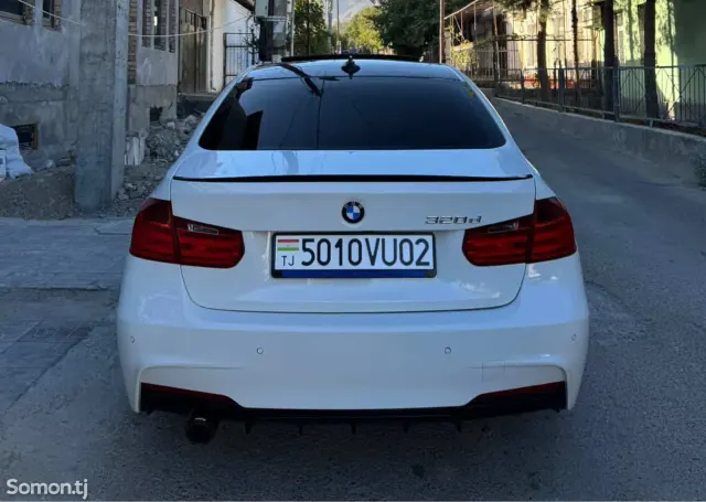 BMW 3 series 2014 · 2.0 AT