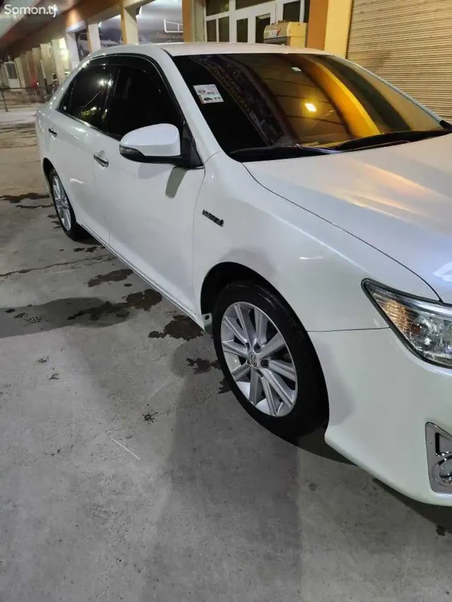 Toyota Camry 2013 · 2.5 AT