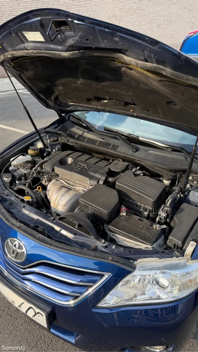 Toyota Camry 2011 · 2.5 AT