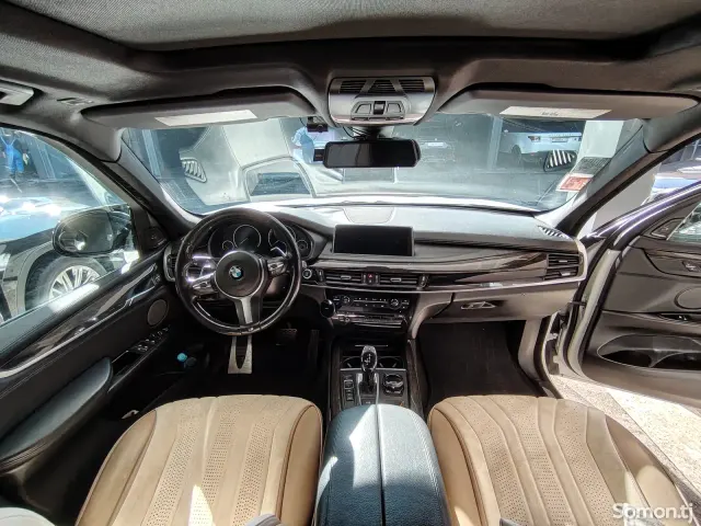 BMW X5 M 2016 · 4.4 MT