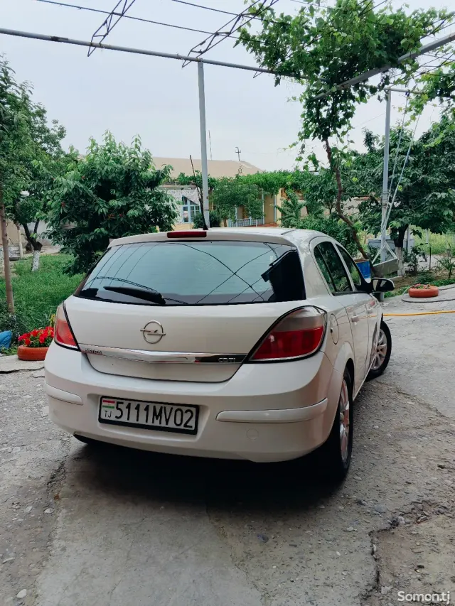 Opel Astra H 2006 · 1.3 MT
