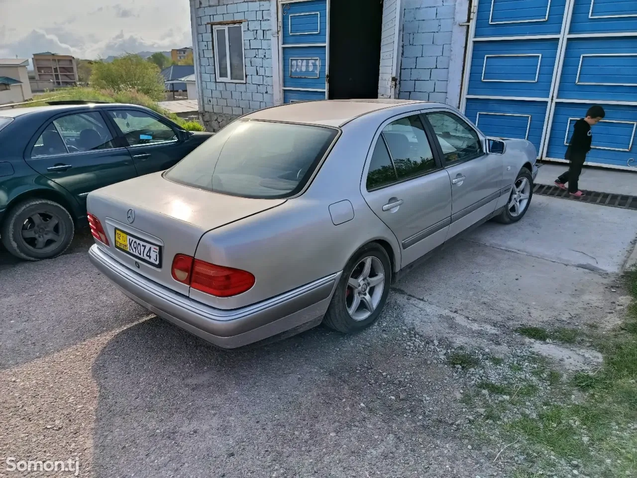 Mercedes-Benz E class 1996 · 2.0 MT