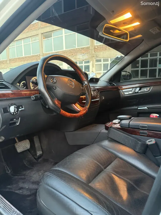 Mercedes-Benz S class 2007 · 5.5 AT