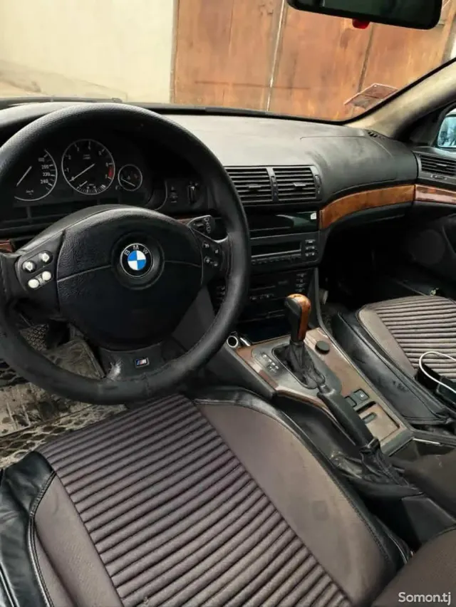 BMW 5 series 1999 · 2.5 AT