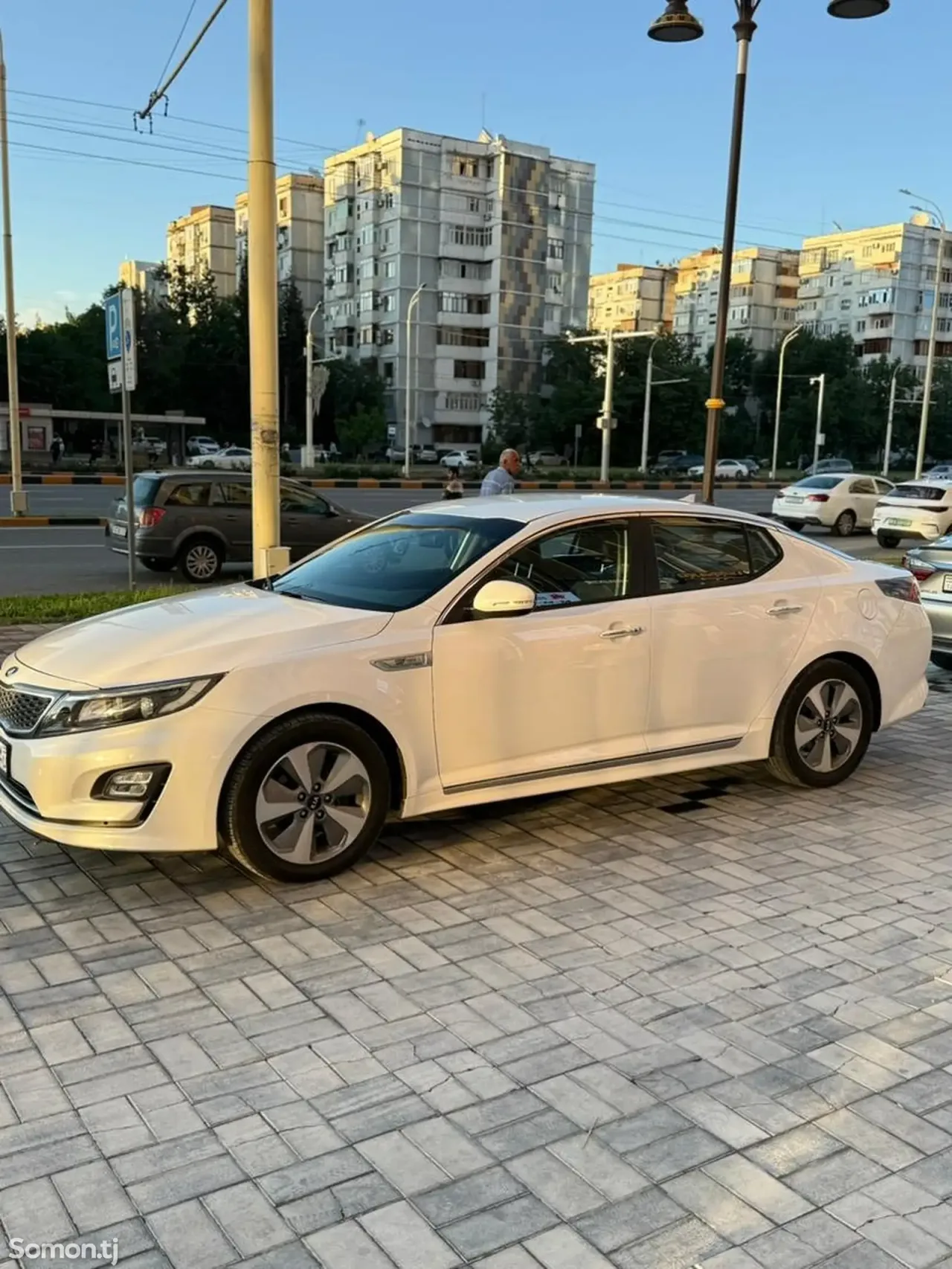 Kia K5 2015 · AT