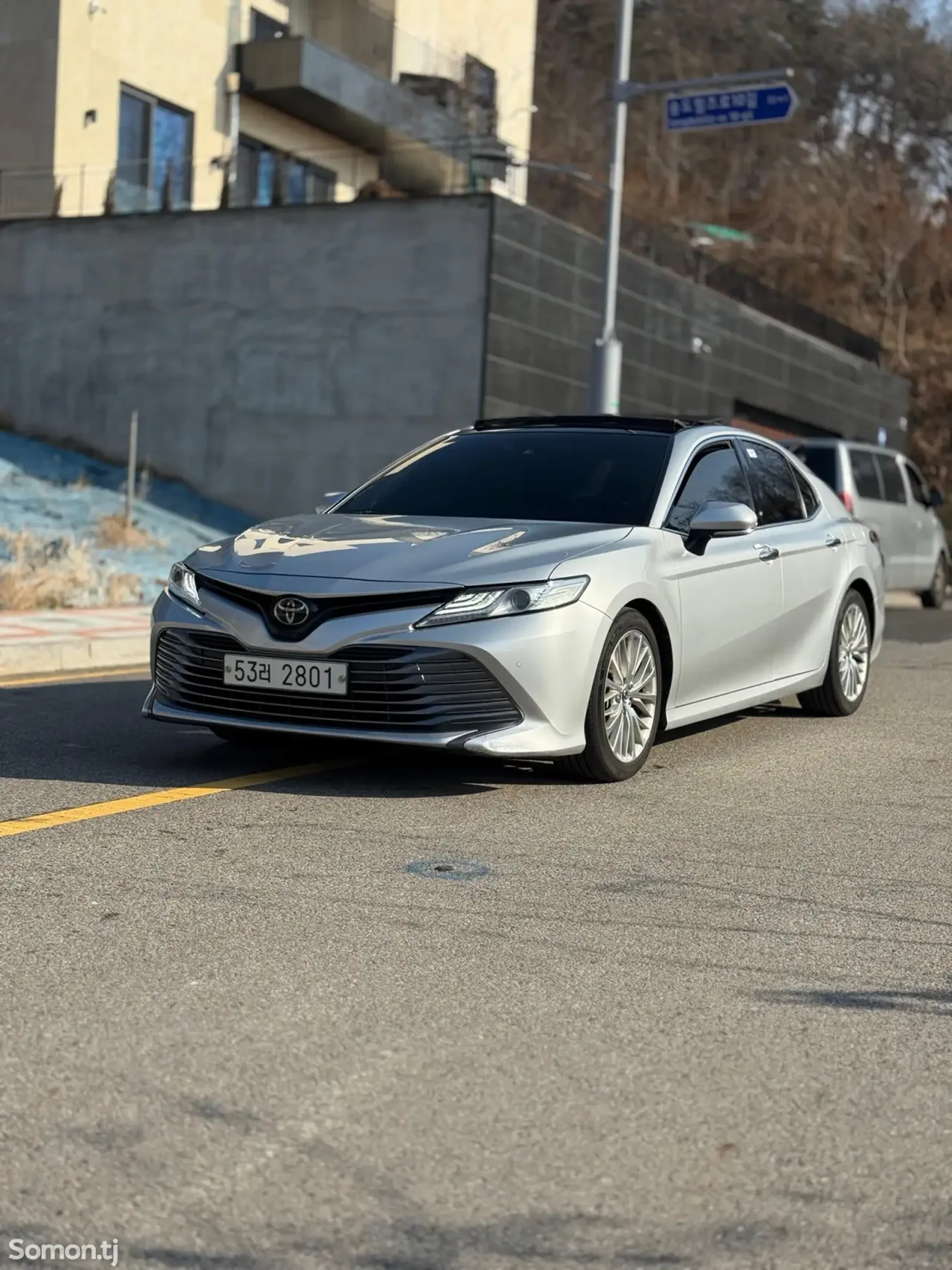 Toyota Camry 2018 · 2.5 AT