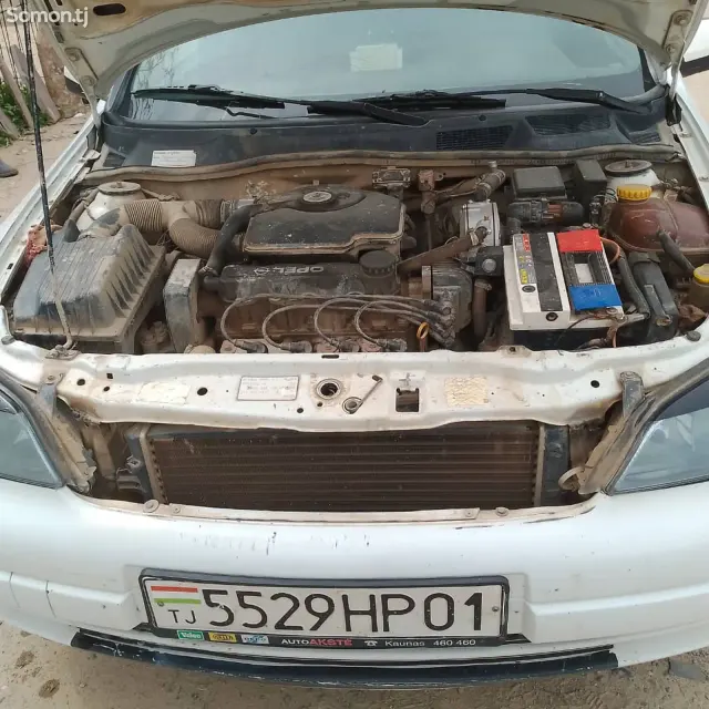 Opel Astra G 1999 · 1.6 MT