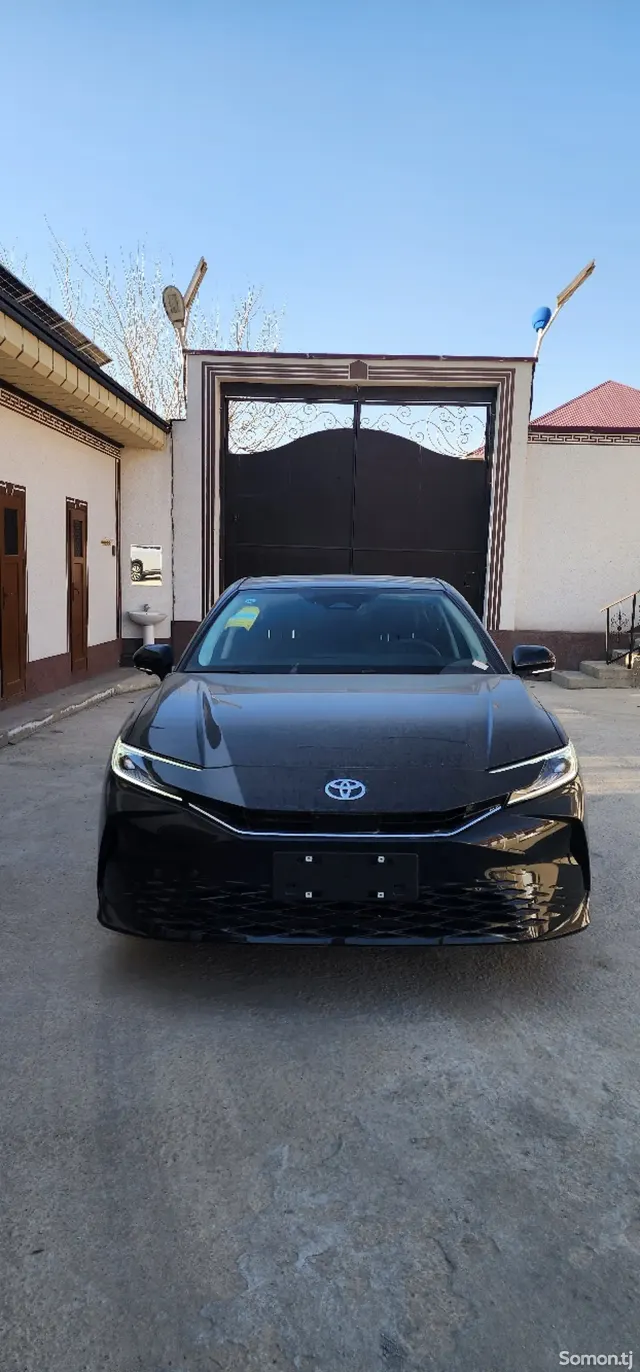 Toyota Camry 2026 · 2.5 AT