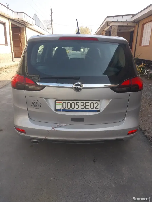 Opel Zafira 2014 · 1.9 AT