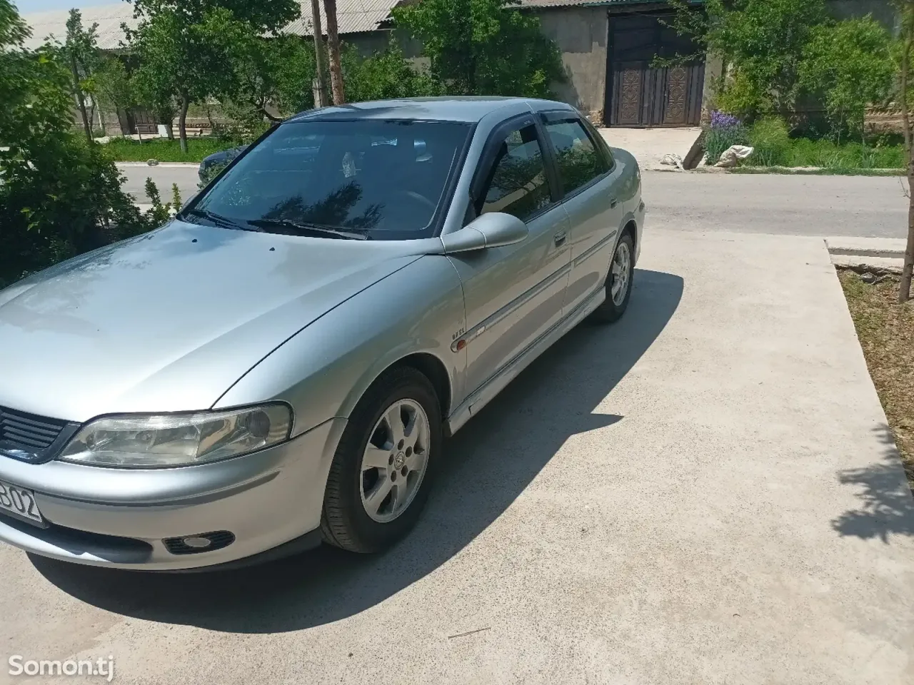 Opel Vectra B 1999 · 1.6 AT