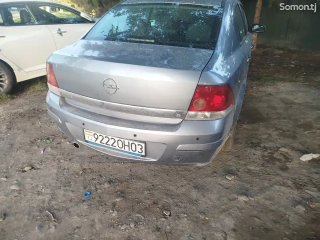 Opel Astra H 2008 · 1.6 AT