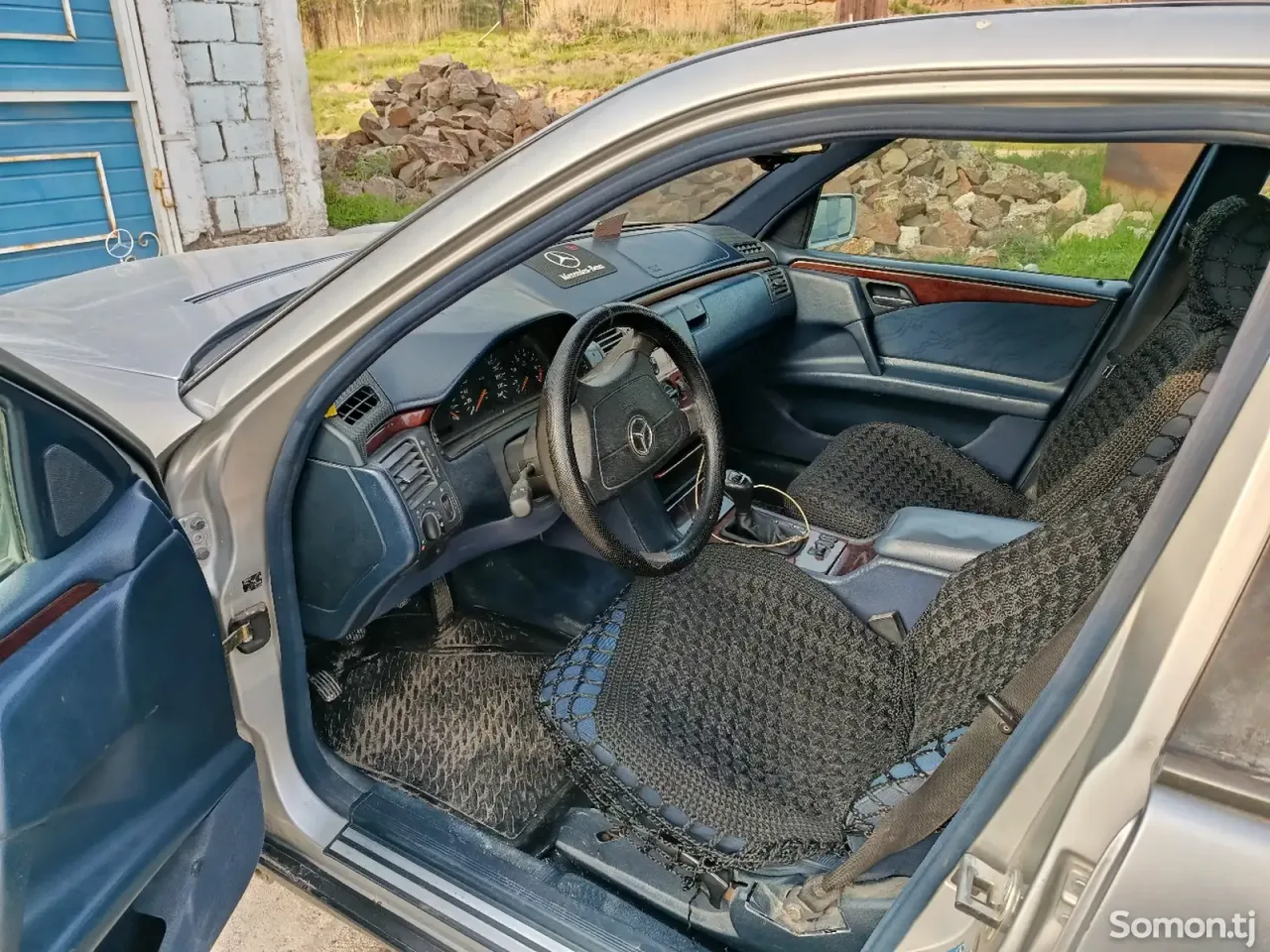 Mercedes-Benz E class 1996 · 2.0 MT