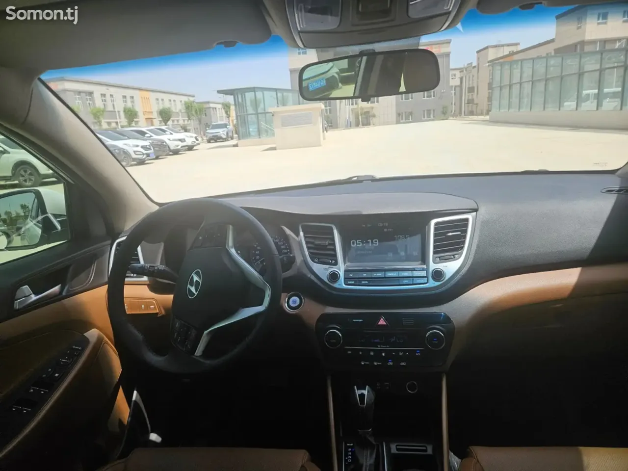 Hyundai Tucson 2016 · 1.6 AT