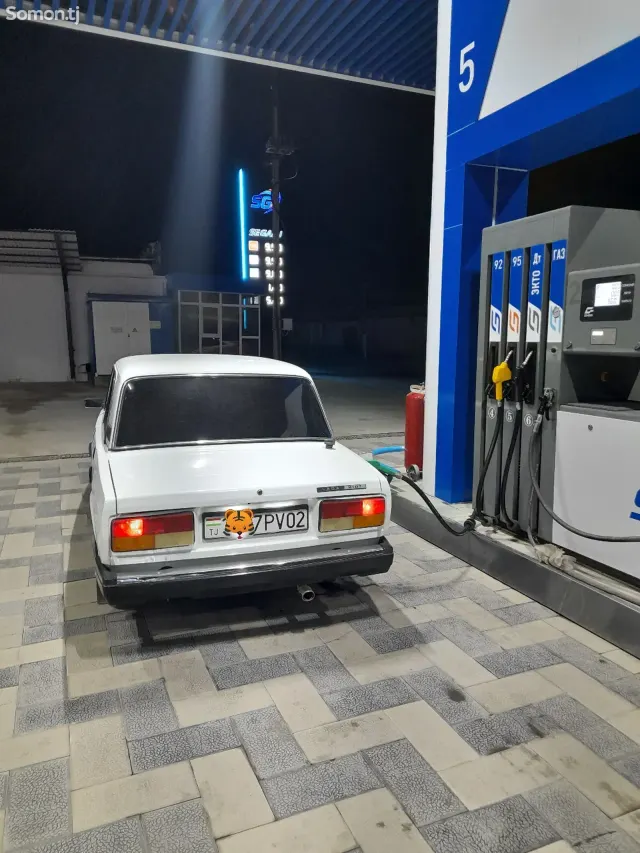 Lada (ВАЗ) 2107 2002 · 1.3 MT