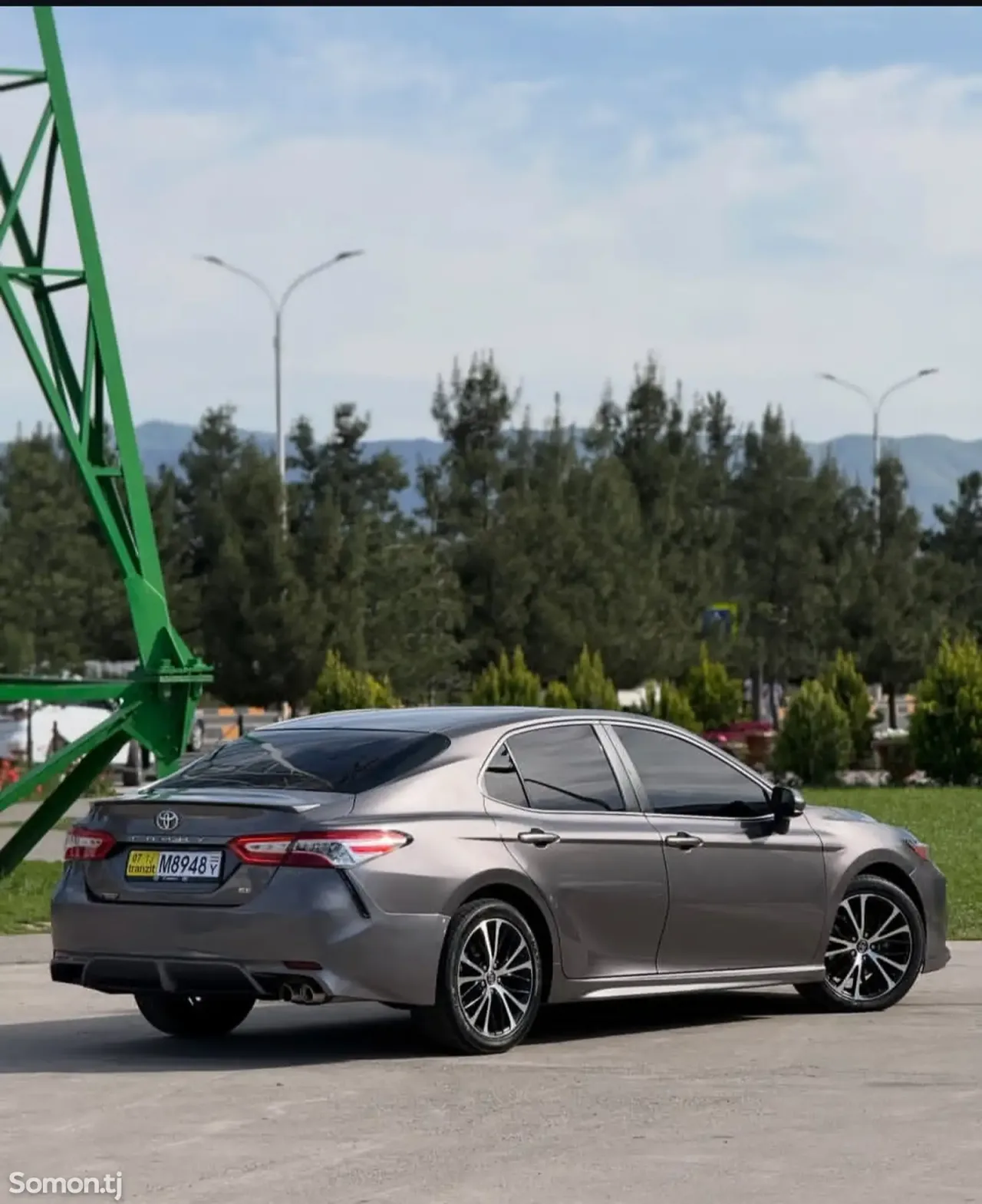 Toyota Camry 2018 · 2.5 AT