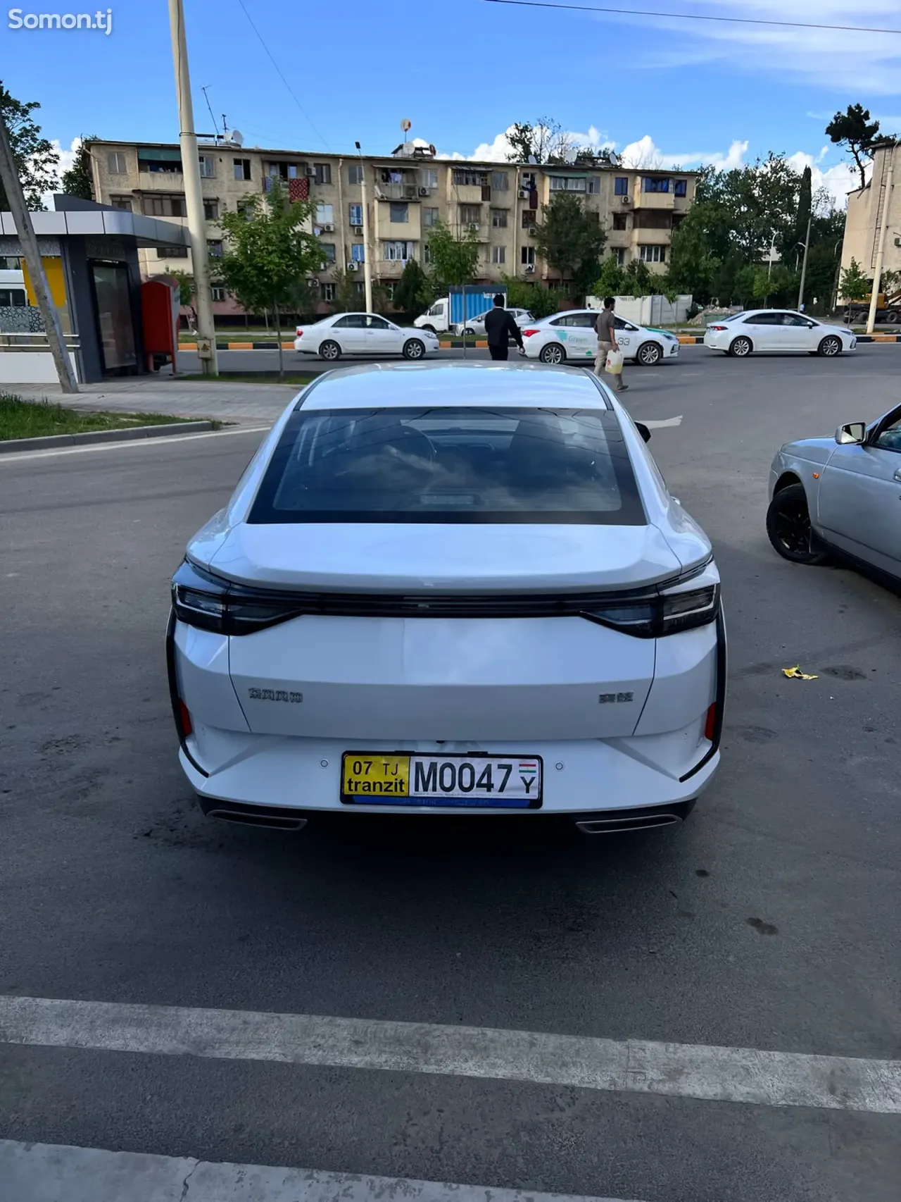 Dongfeng EN 007 2025 · 1.5 AT