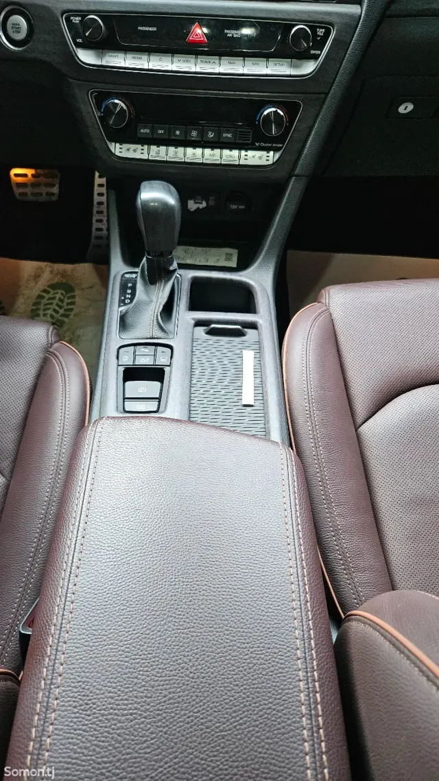 Hyundai Sonata 2017 · 2.0 AT