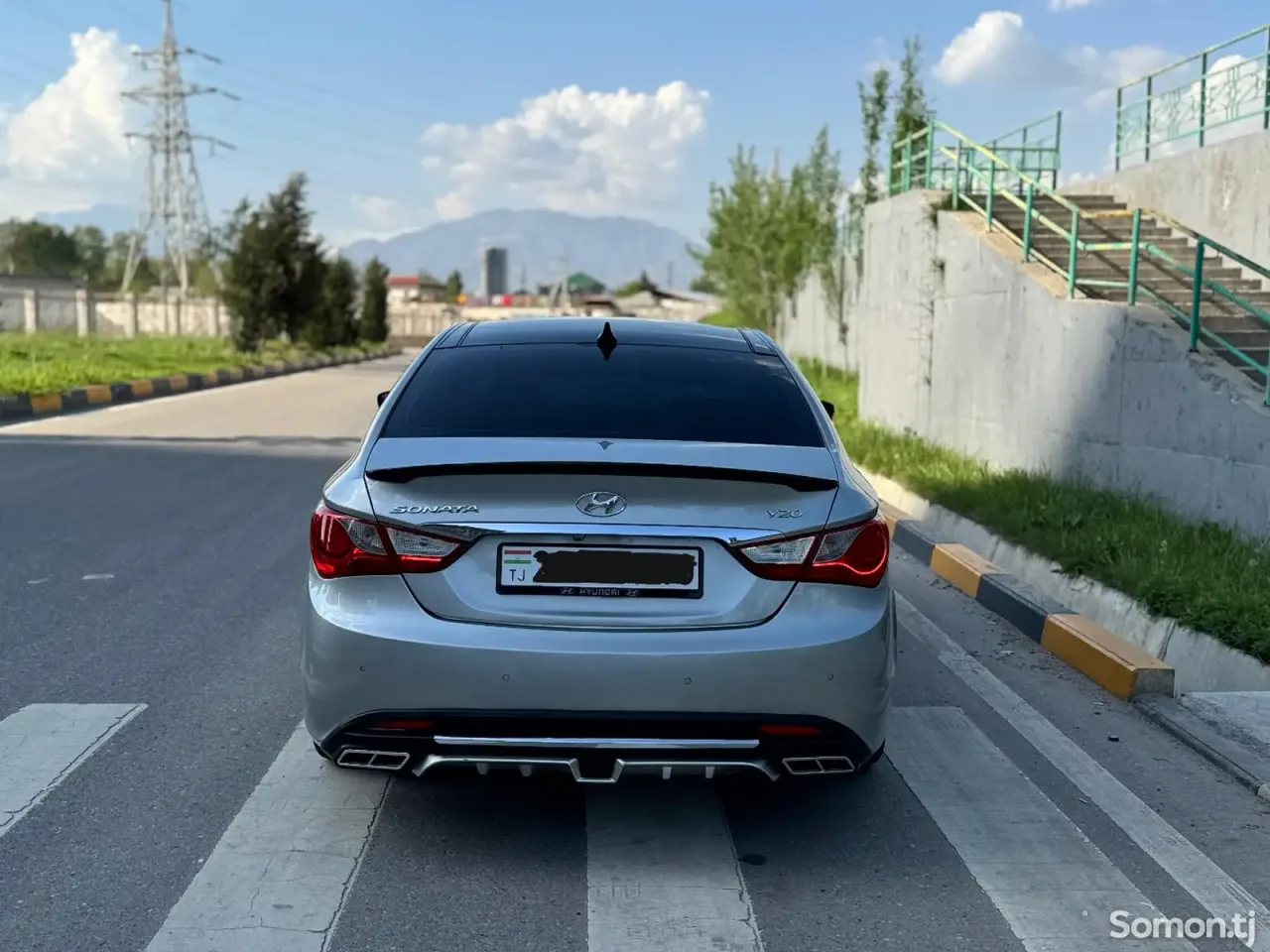 Hyundai Sonata 2010 · 2.0 AT