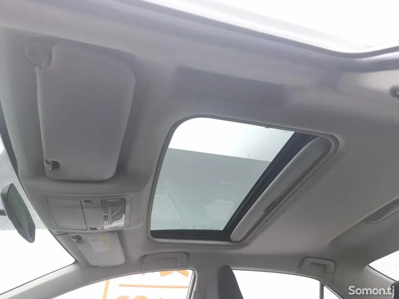 Toyota Corolla 2018 · 1.2 AT