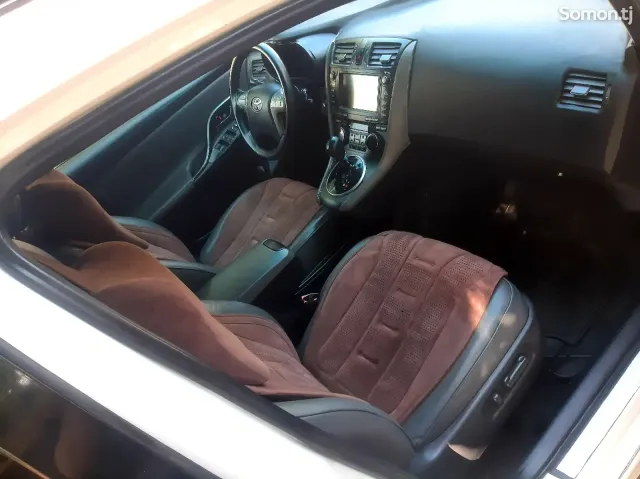 Toyota Mark X ZiO 2010 · 2.4 AT
