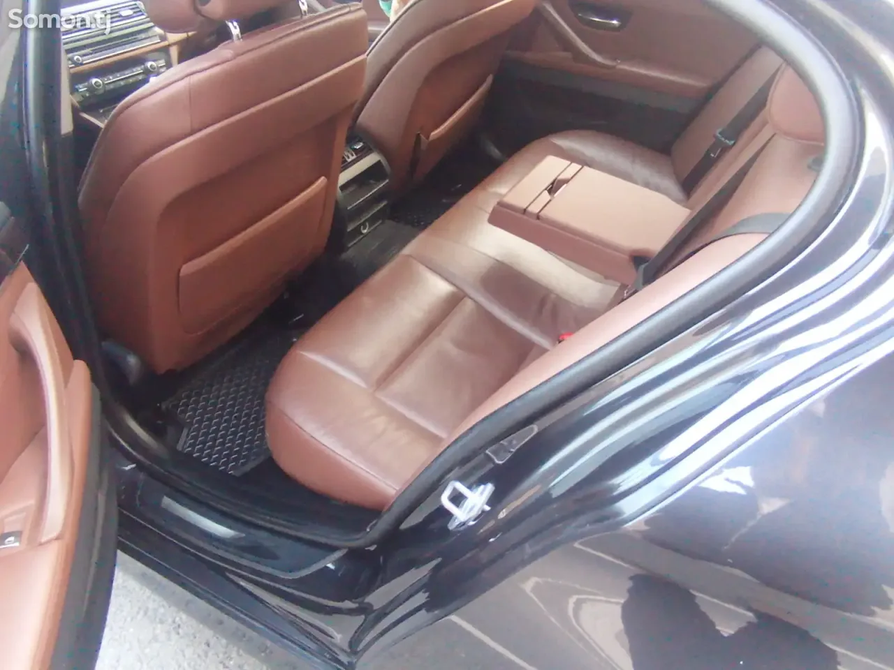 BMW 5 series 2013 · 2.5 AT