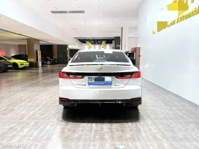 Toyota Camry 2025 · 2.0 AT