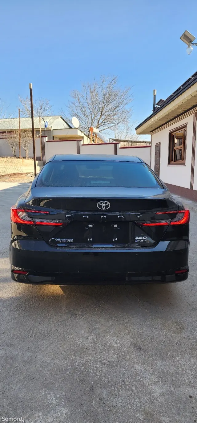 Toyota Camry 2026 · 2.5 AT