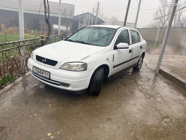 Opel Astra G 1999 · 1.6 MT