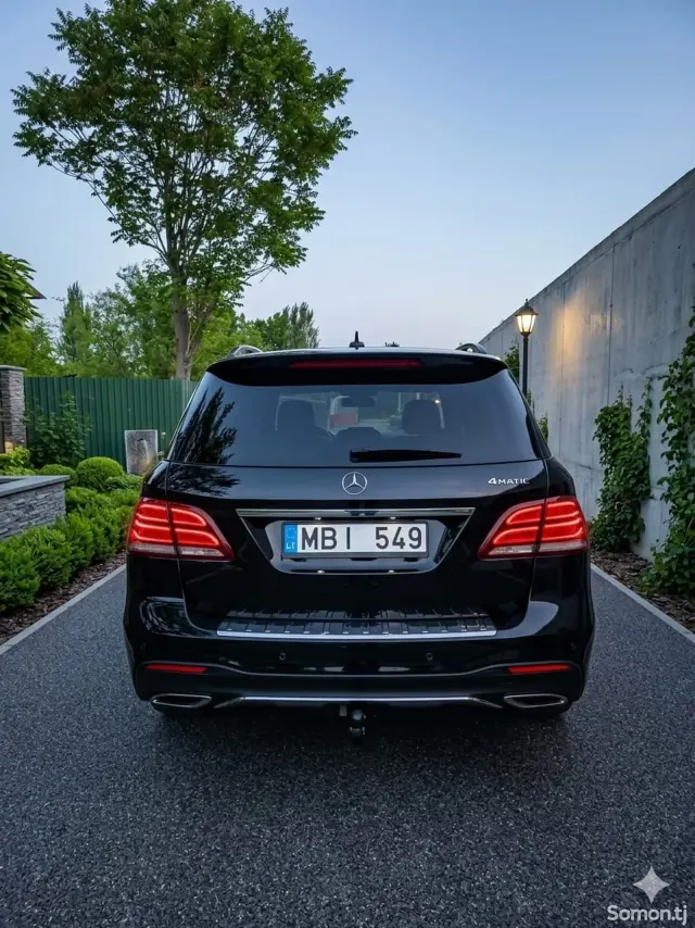 Mercedes-Benz GLE class 2016 · 3.5 AT