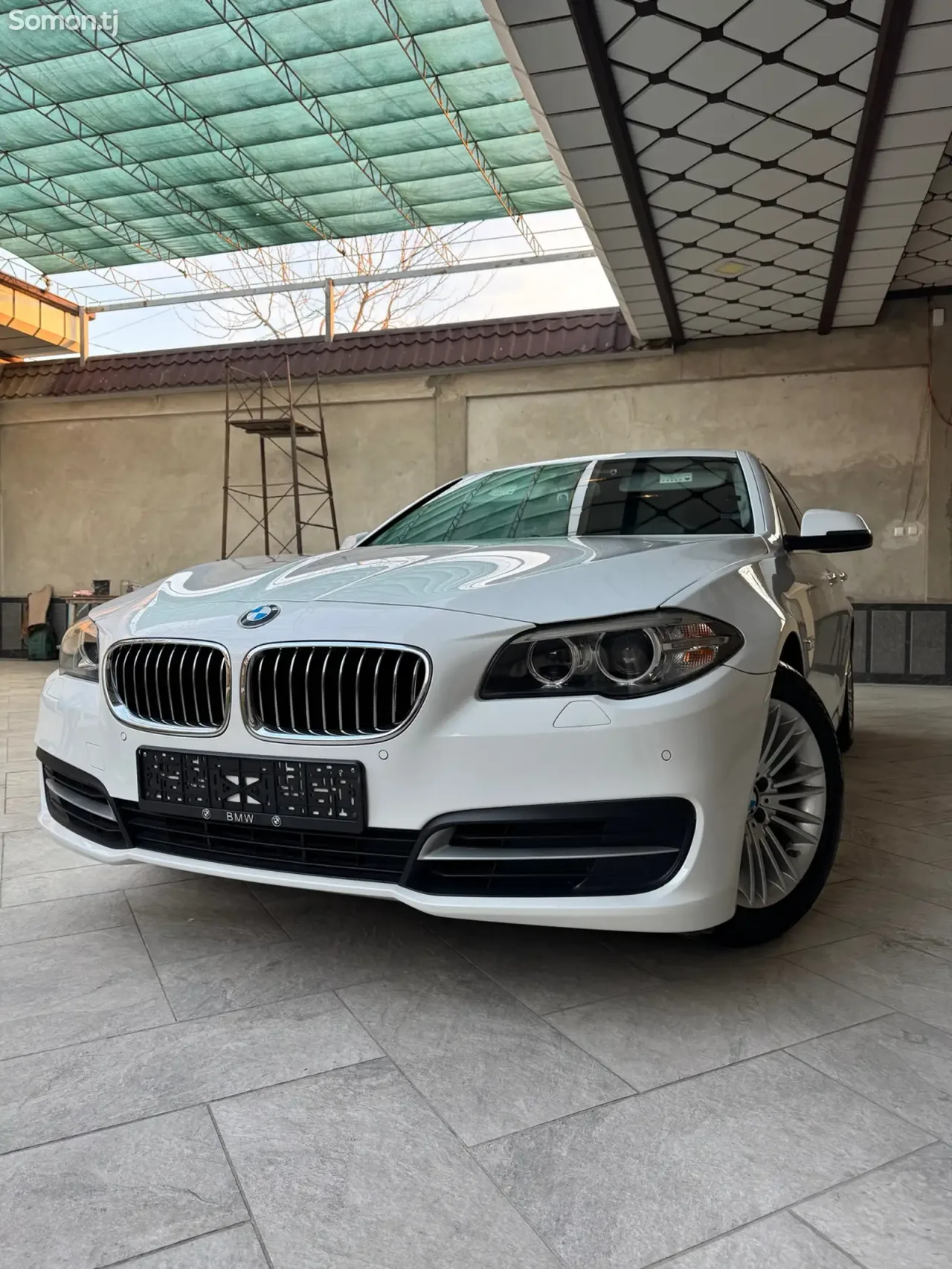 BMW 5 series 2014 · 2.0 AT