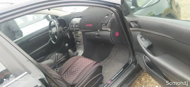Toyota Avensis 2008 · 2.0 MT