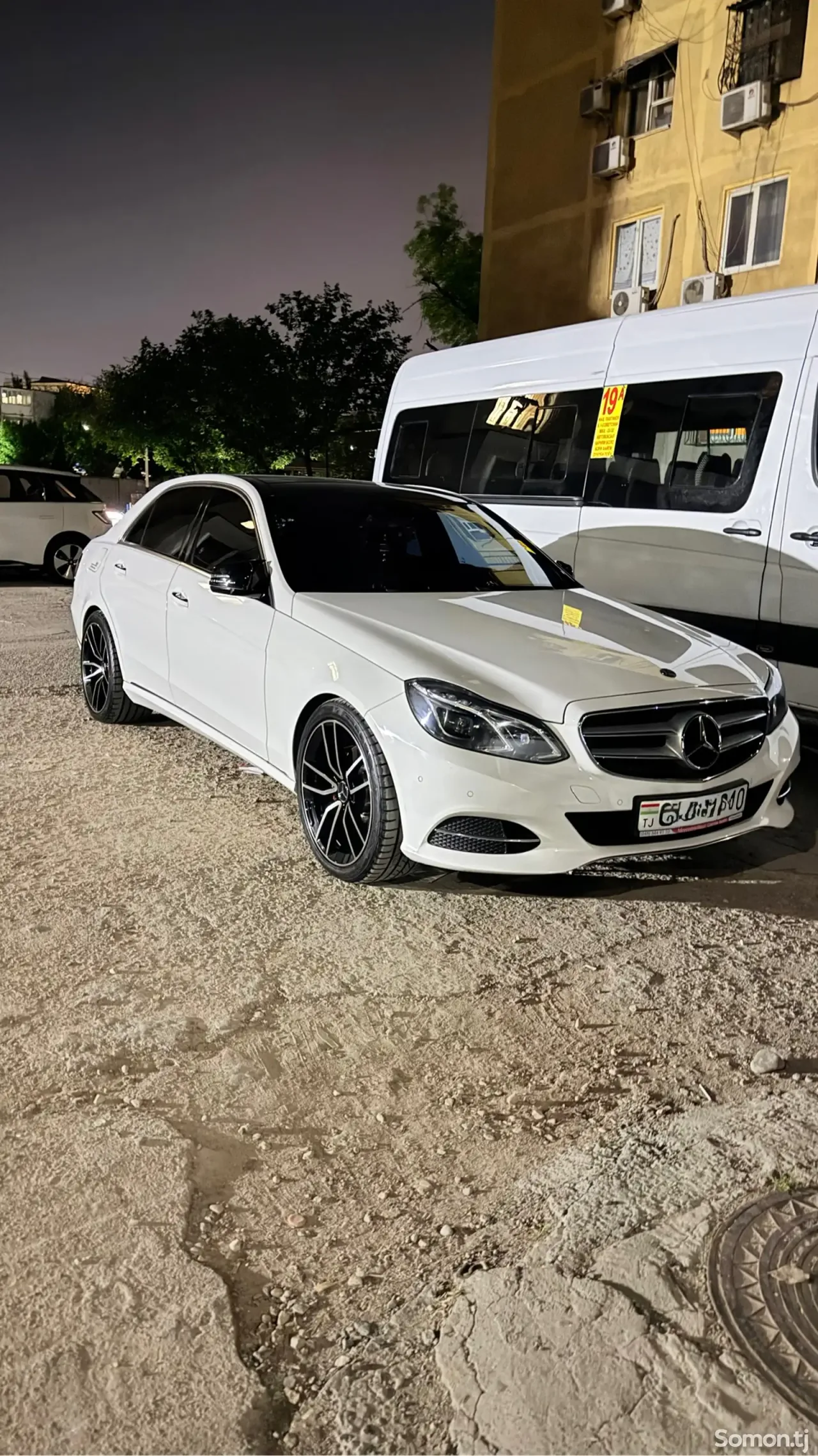 Mercedes-Benz E class 2015 · 3.0 AT