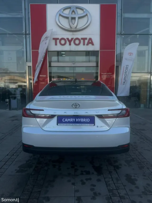 Toyota Camry 2025 · 2.5 AT