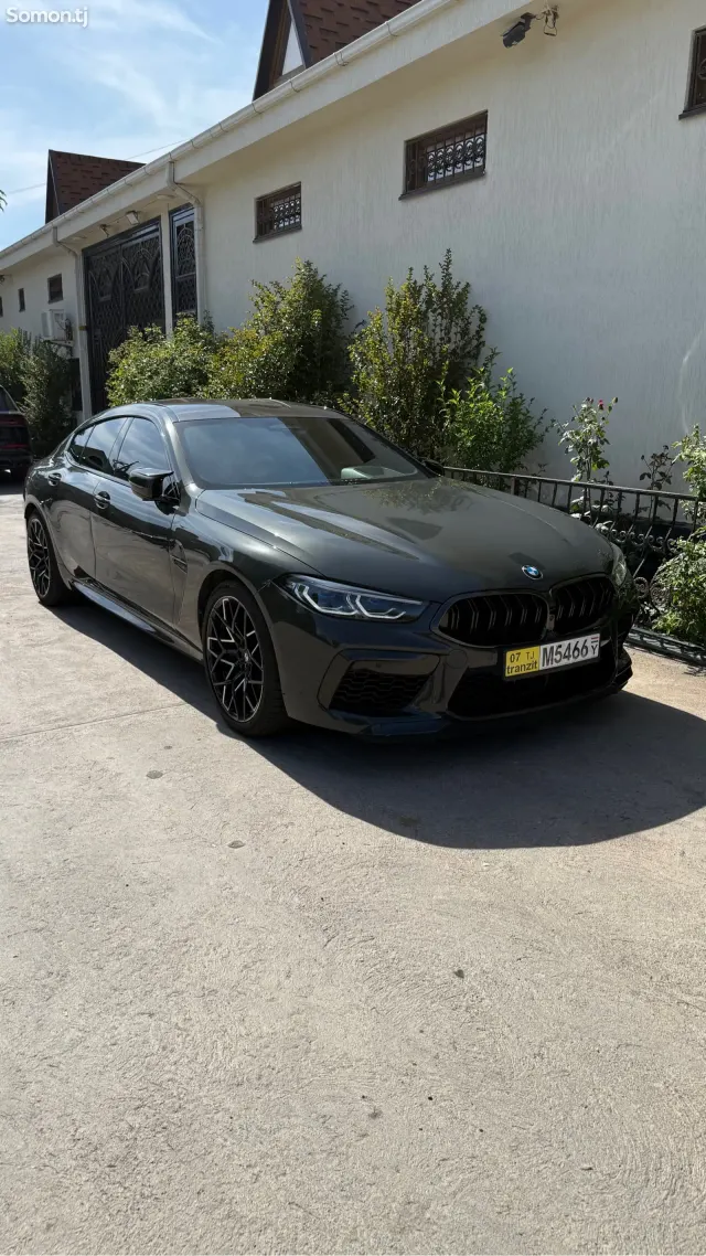 BMW M8 2024 · 4.4 AT