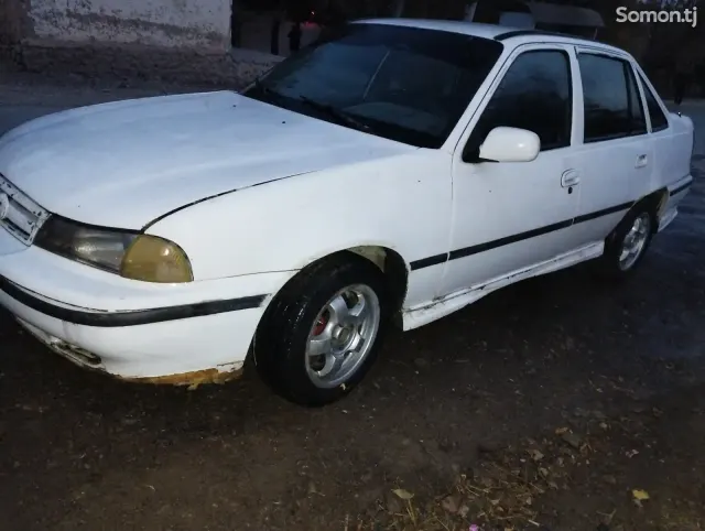 Daewoo Nexia 1994 · 0.5 MT