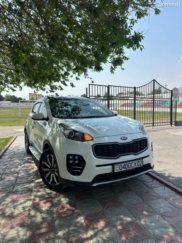 Kia Sportage 2016 · 1.7 AT