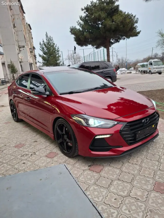 Hyundai Avante 2016 · 1.6 AT