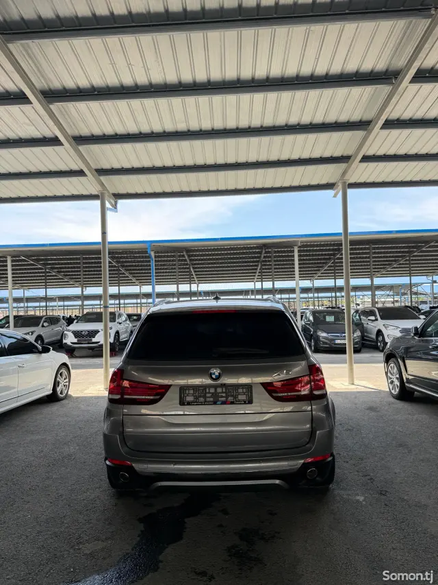BMW X5 2015 · 3.0 AT