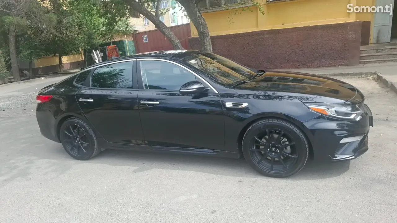 Kia Optima 2016 · 2.4 AT