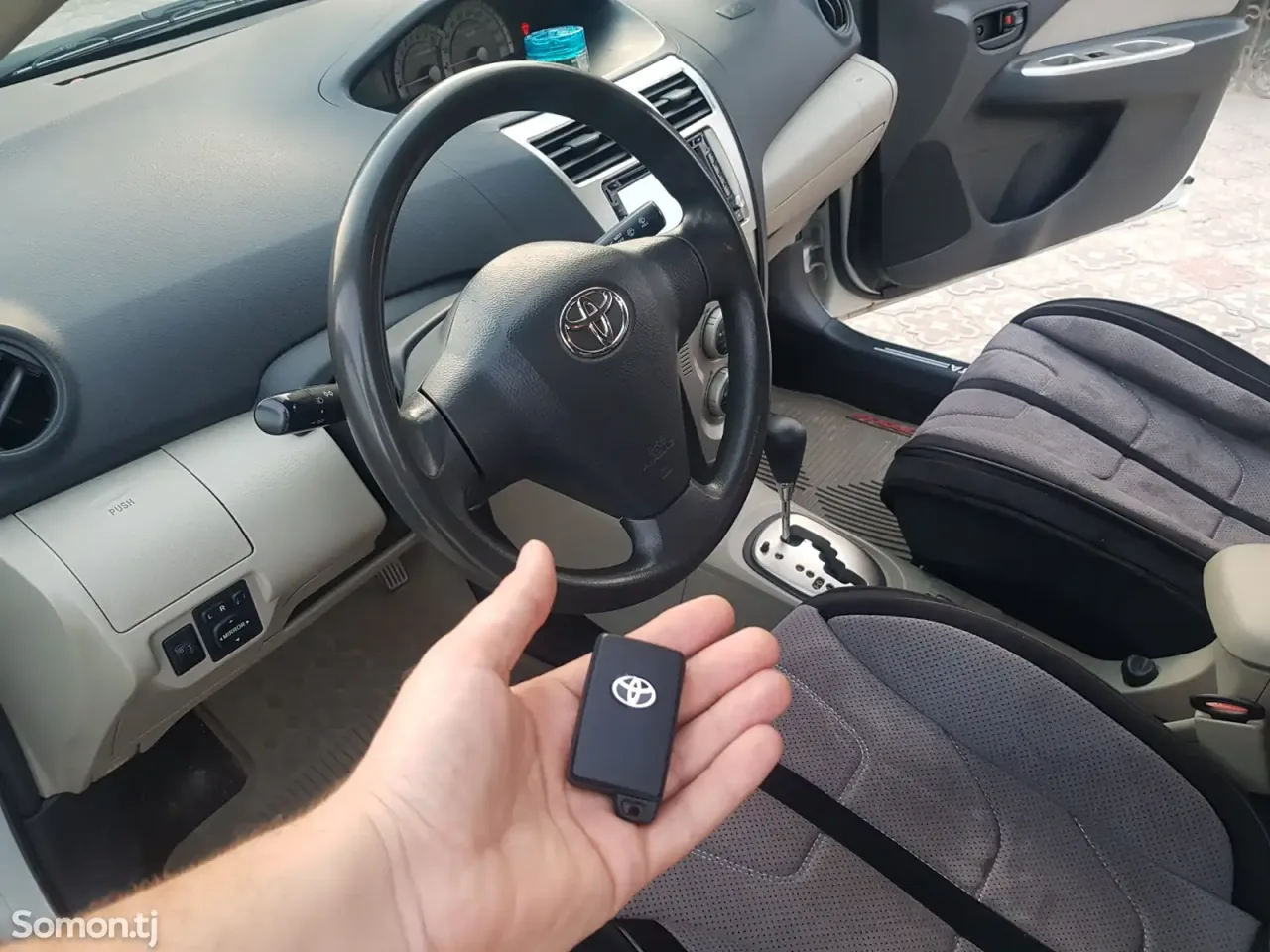 Toyota Belta 2007 · 1.3 AT