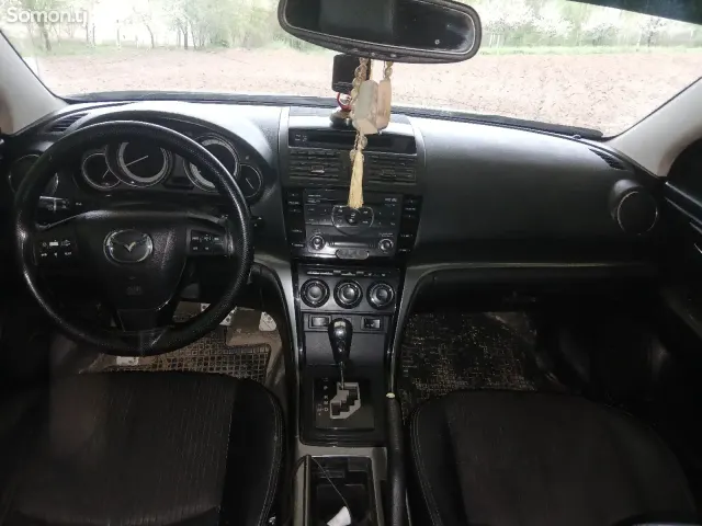 Mazda 6 2010 · 2.2 AT