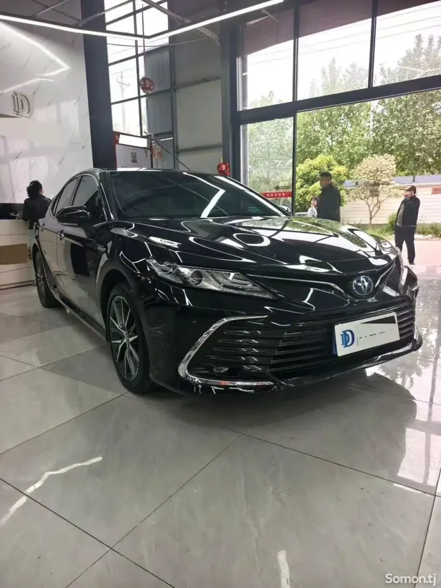 Toyota Camry 2023 · 2.5 AT