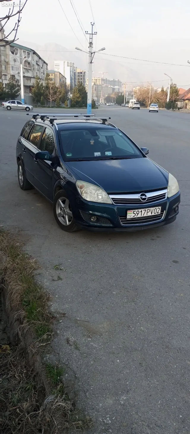 Opel Astra H 2007 · 1.6 MT