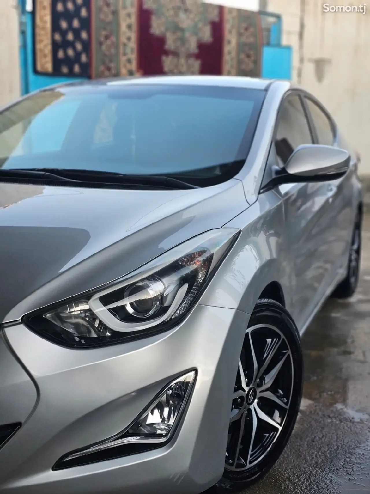 Hyundai Avante 2015 · 1.6 AT