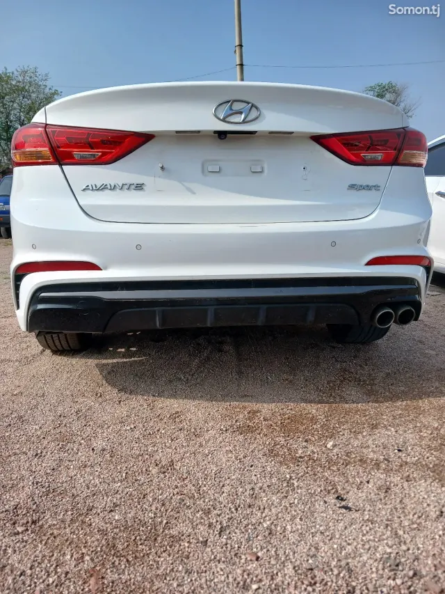 Hyundai Avante 2016 · 1.6 AT