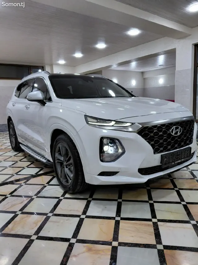 Hyundai Santa Fe 2018 · 2.2 AT