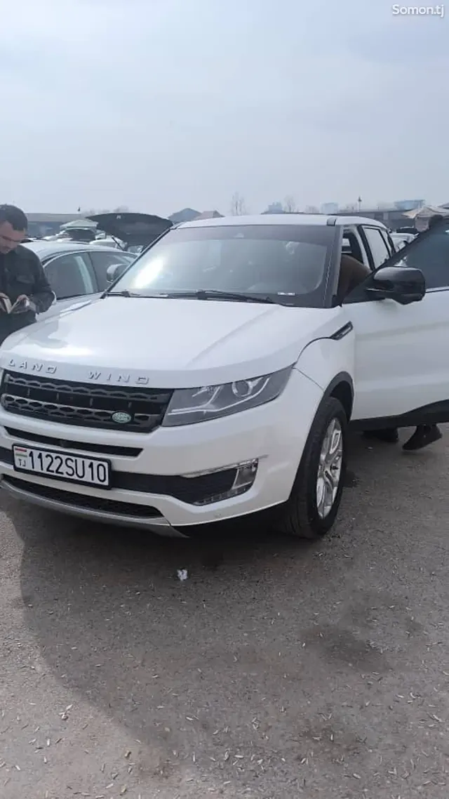Land Rover Range Rover 2015 · 1.8 AT