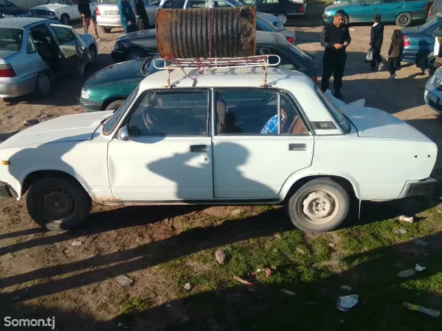 Lada (ВАЗ) 2105 1989 · 1.5 MT