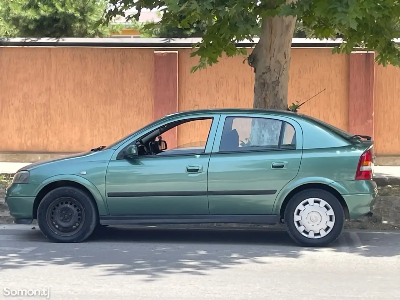 Opel Astra G 1999 · 1.6 MT