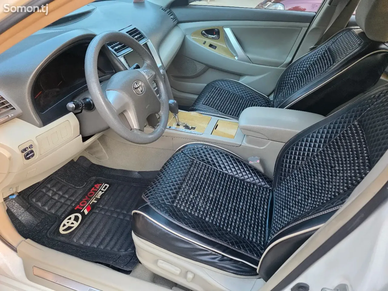 Toyota Camry 2007 · 2.4 AT